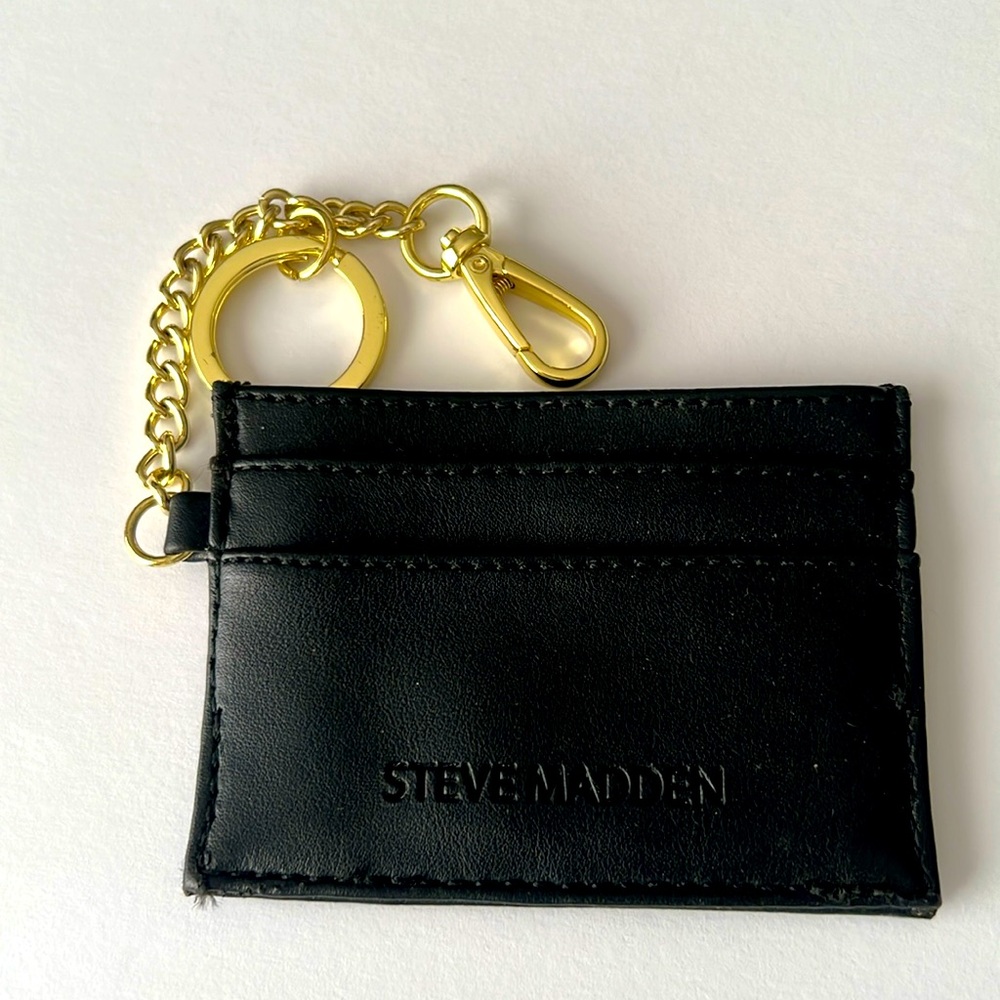 Steve Madden Women’s small black card holder wallet with‎ gold tone keychain